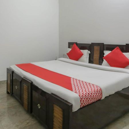 OYO 67790 Hotel Aarush Jhajhar Exterior foto