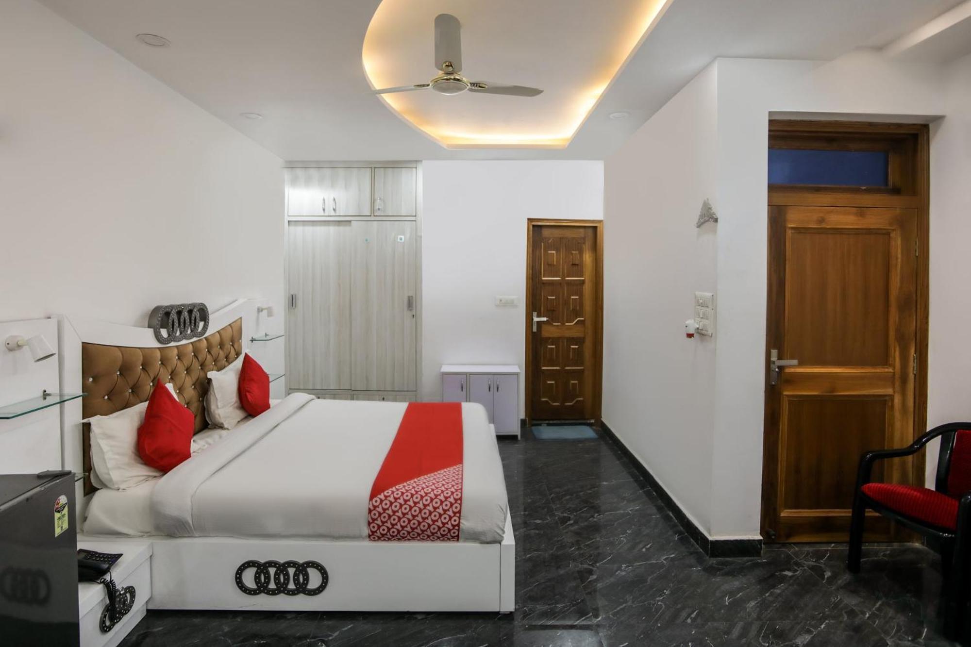 OYO 67790 Hotel Aarush Jhajhar Exterior foto
