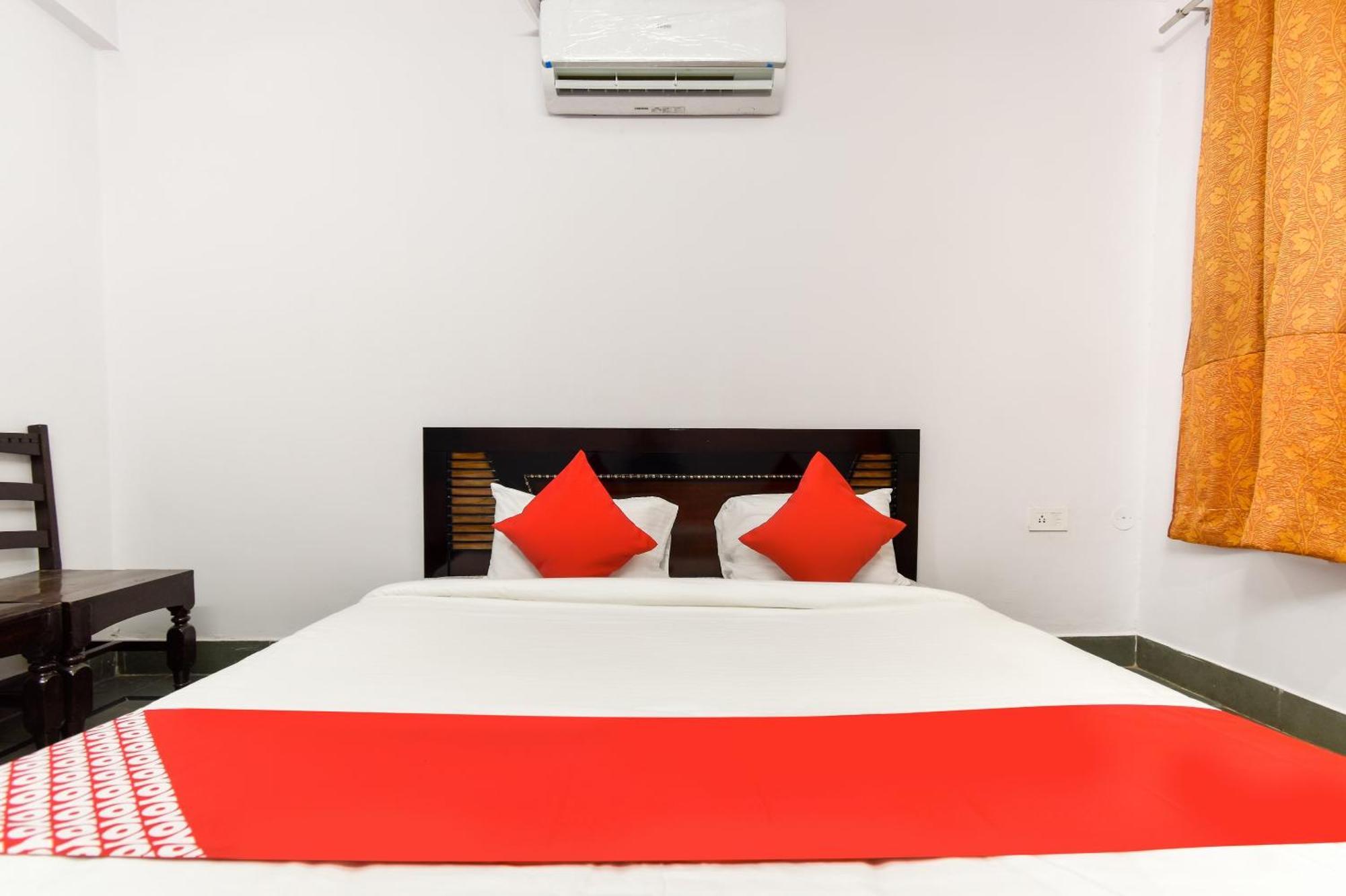 OYO 67790 Hotel Aarush Jhajhar Exterior foto